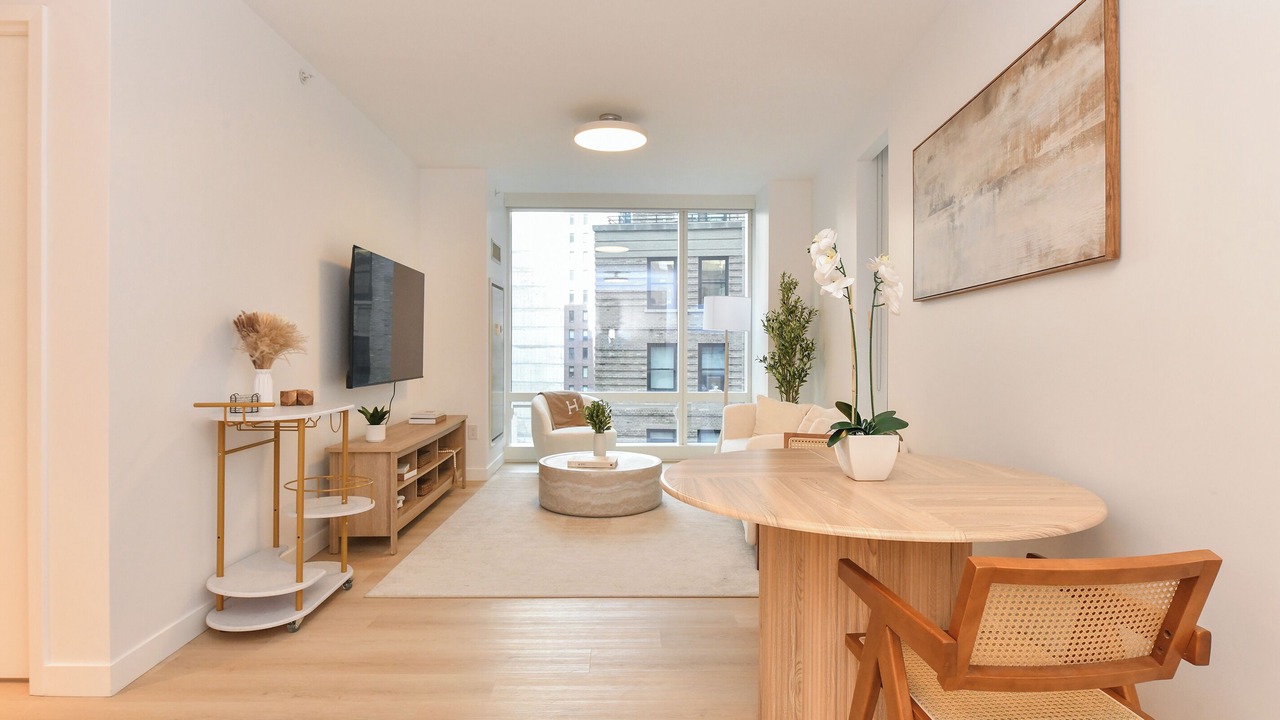 Photo of Livingroom in Financial District