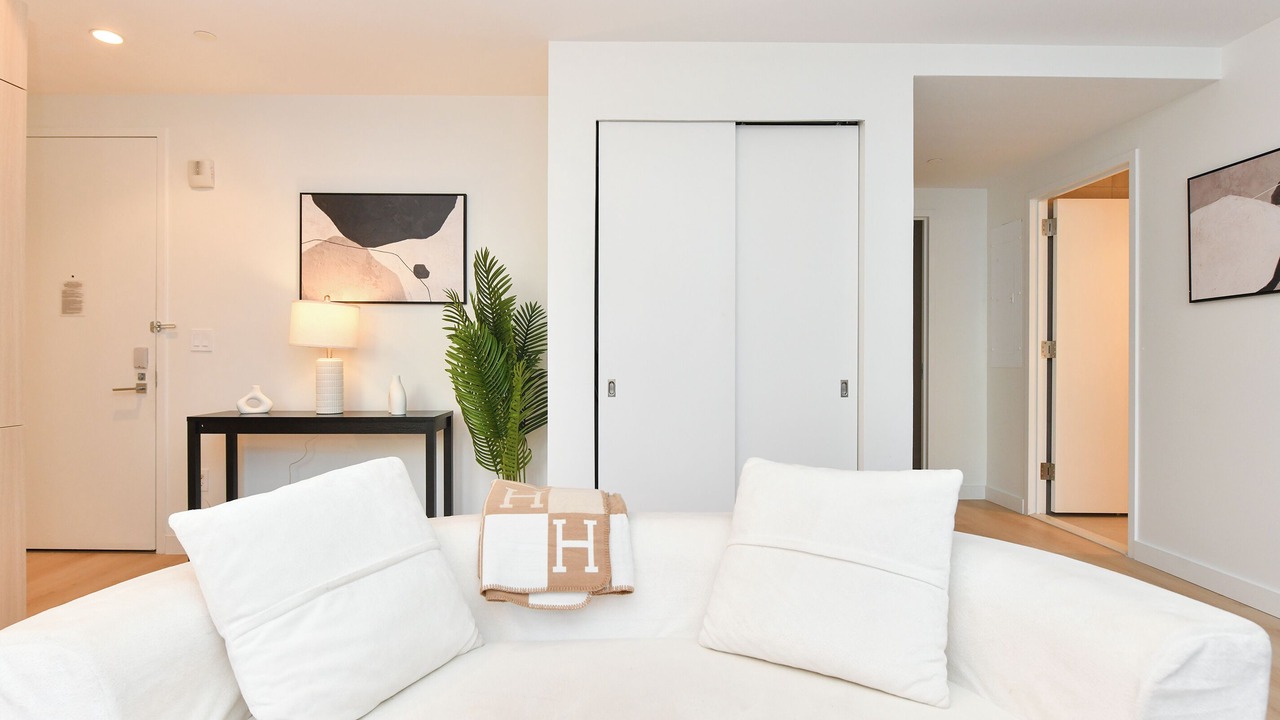 Photo of Livingroom in Financial District