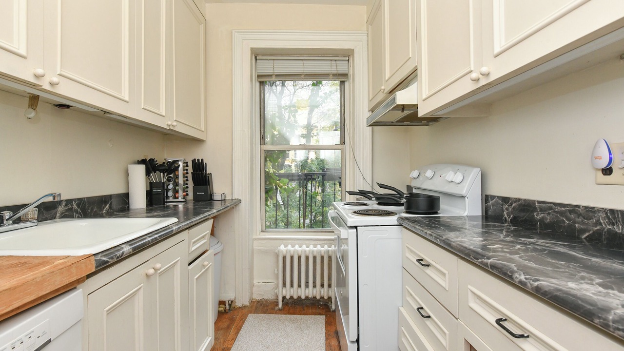 Photo of Kitchen in Turtle Bay