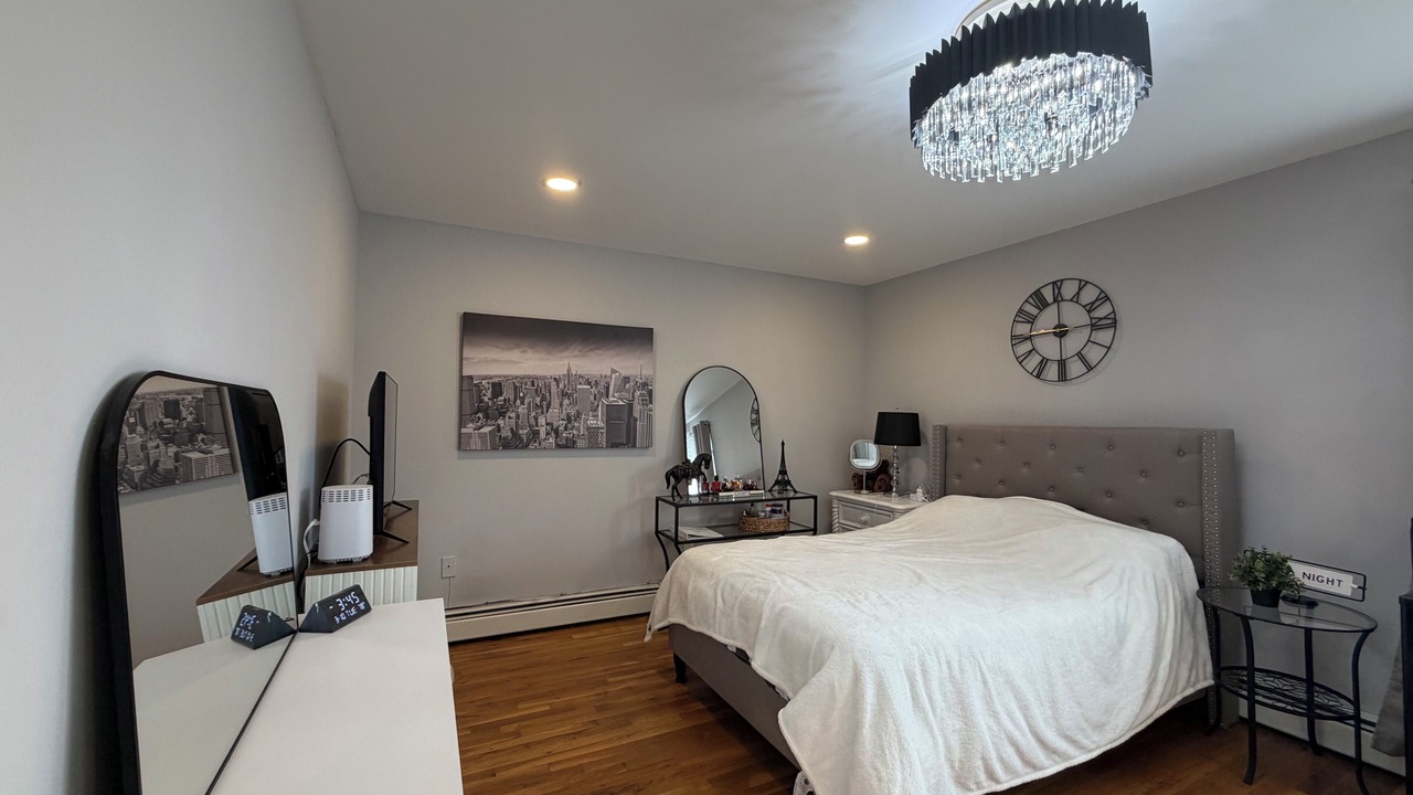 Photo of Bedroom in Guttenberg