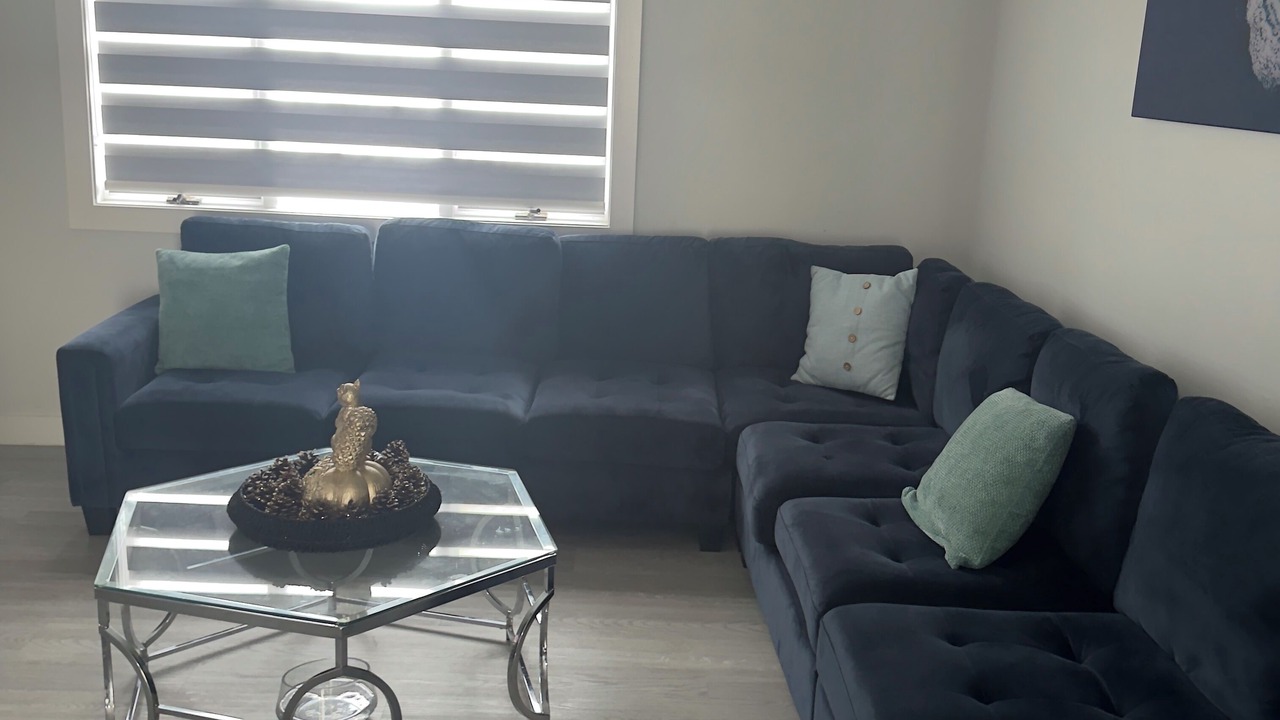 Photo of Livingroom in Moonachie