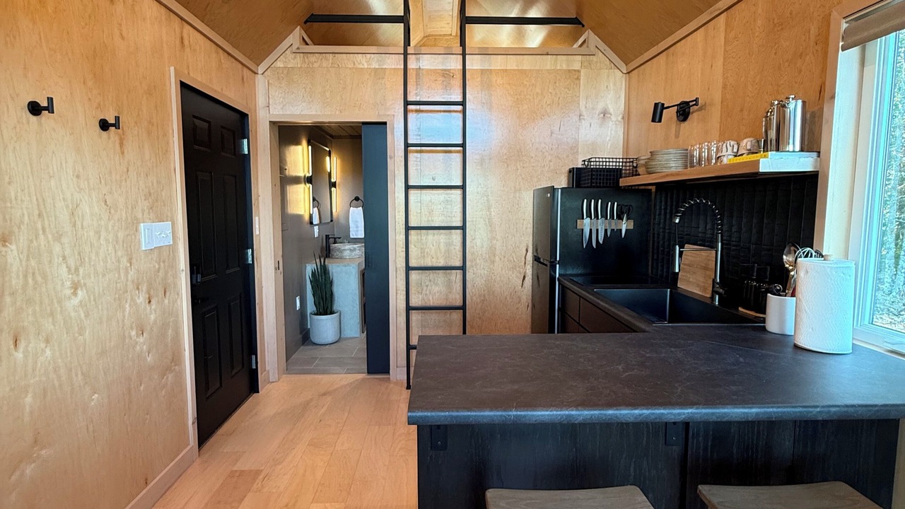 Photo of Kitchen in Lobelville