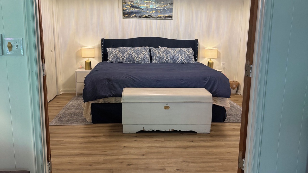Photo of Bedroom in Hendersonville