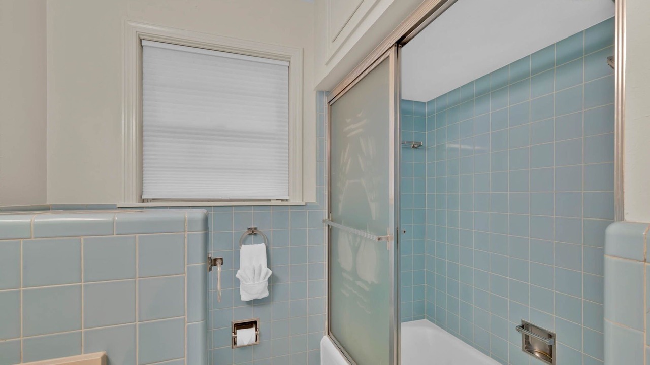 Photo of Bathroom in Springlake