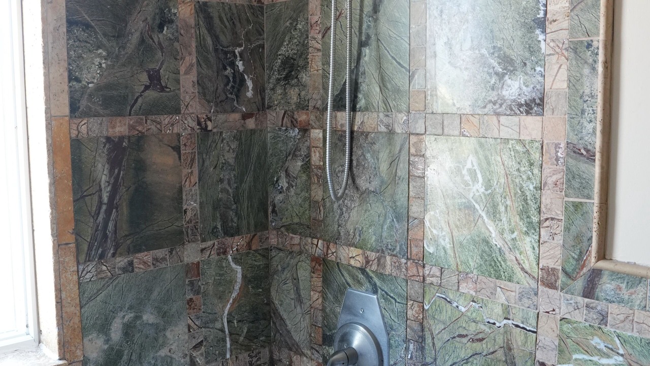 Photo of Bathroom in Weehawken
