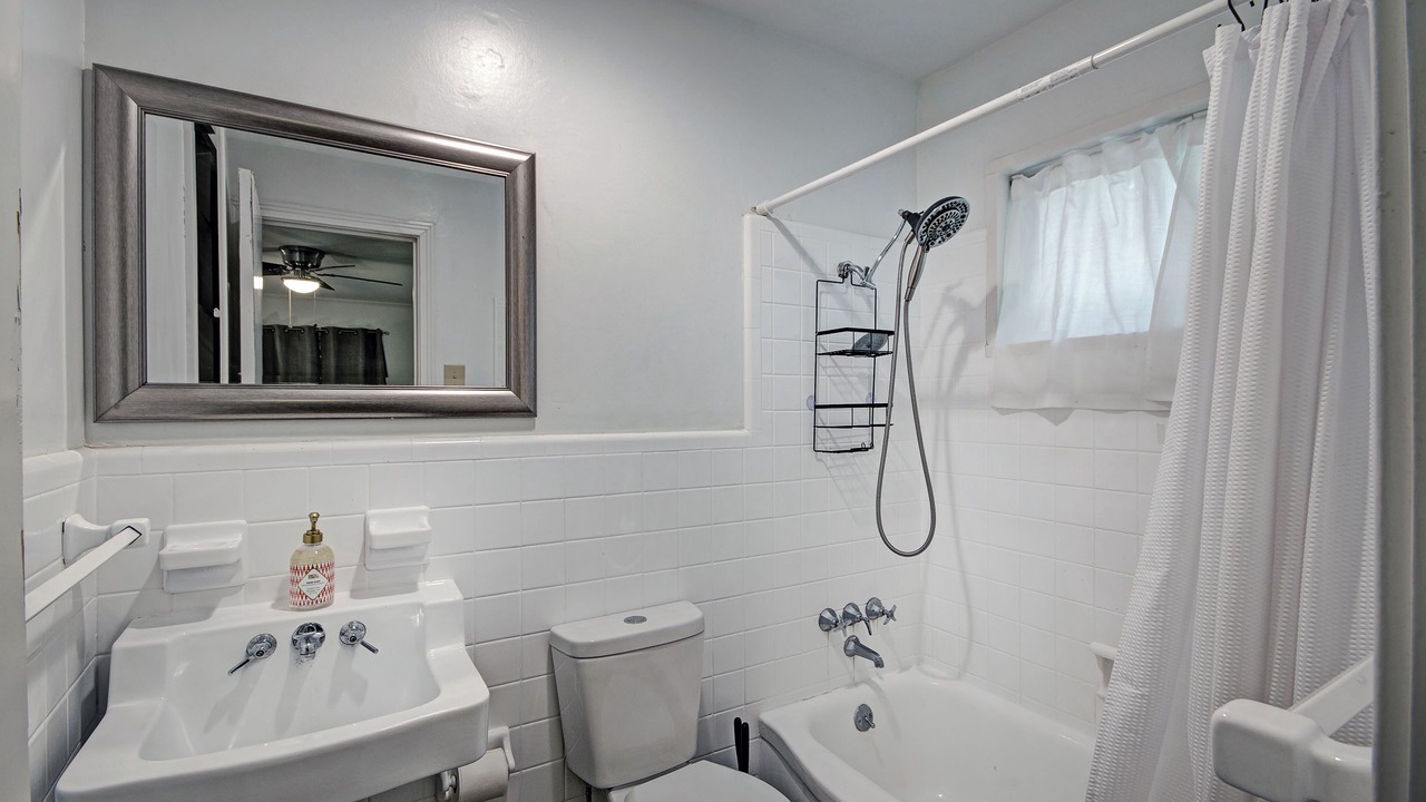 Photo of Bathroom in Tougaloo