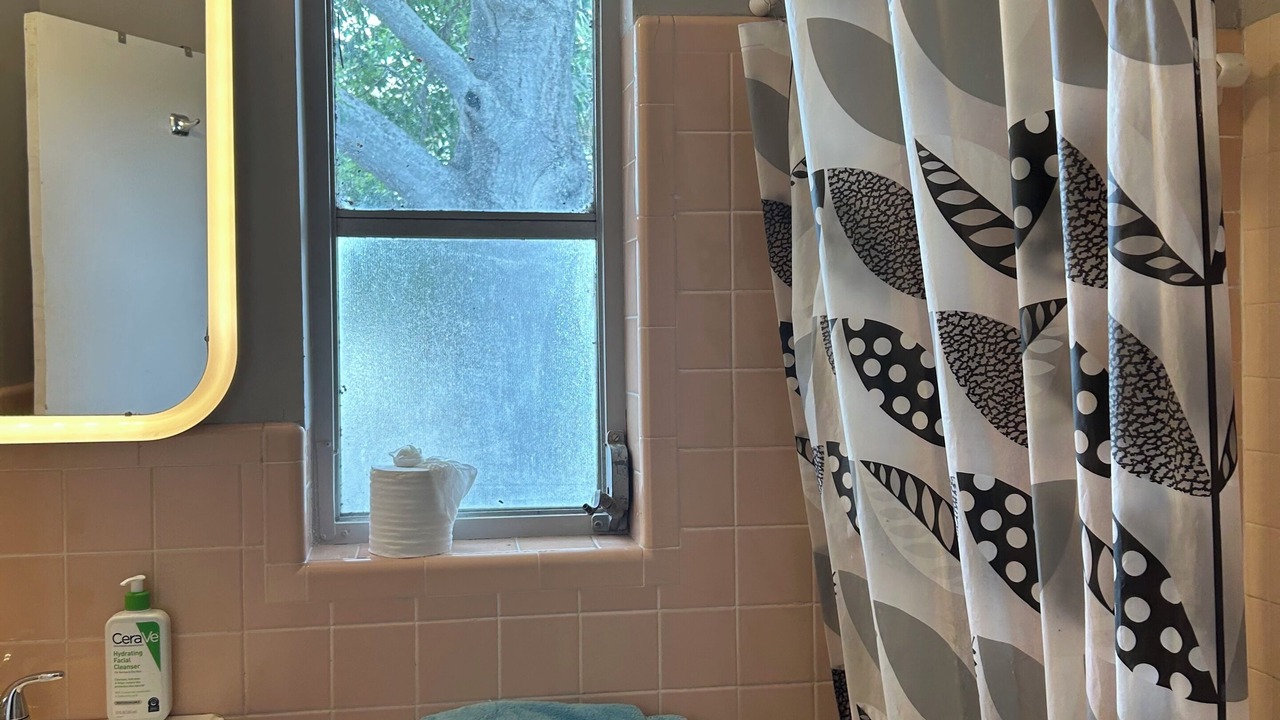 Photo of Bathroom in Southgate