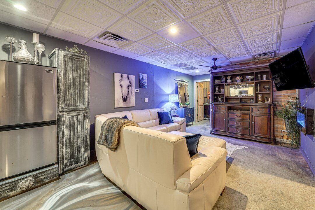Photo of Livingroom in Broken Bow