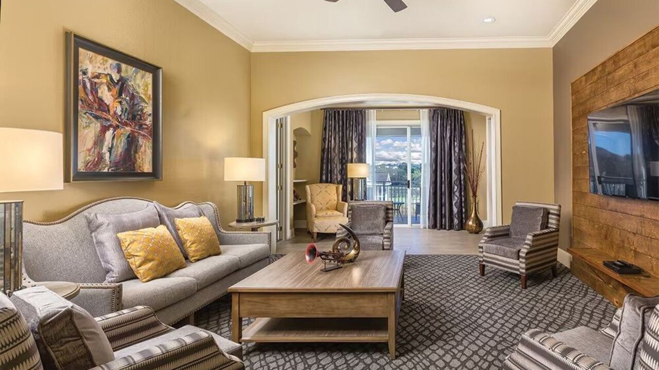 Photo of Livingroom in Pennington Bend