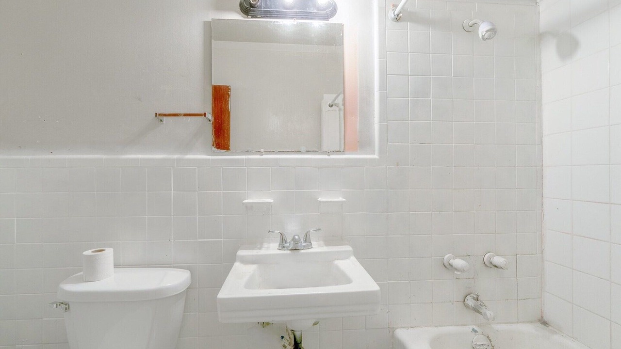 Photo of Bathroom in Central City