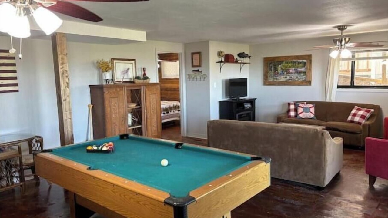 Photo of Livingroom in Quitman