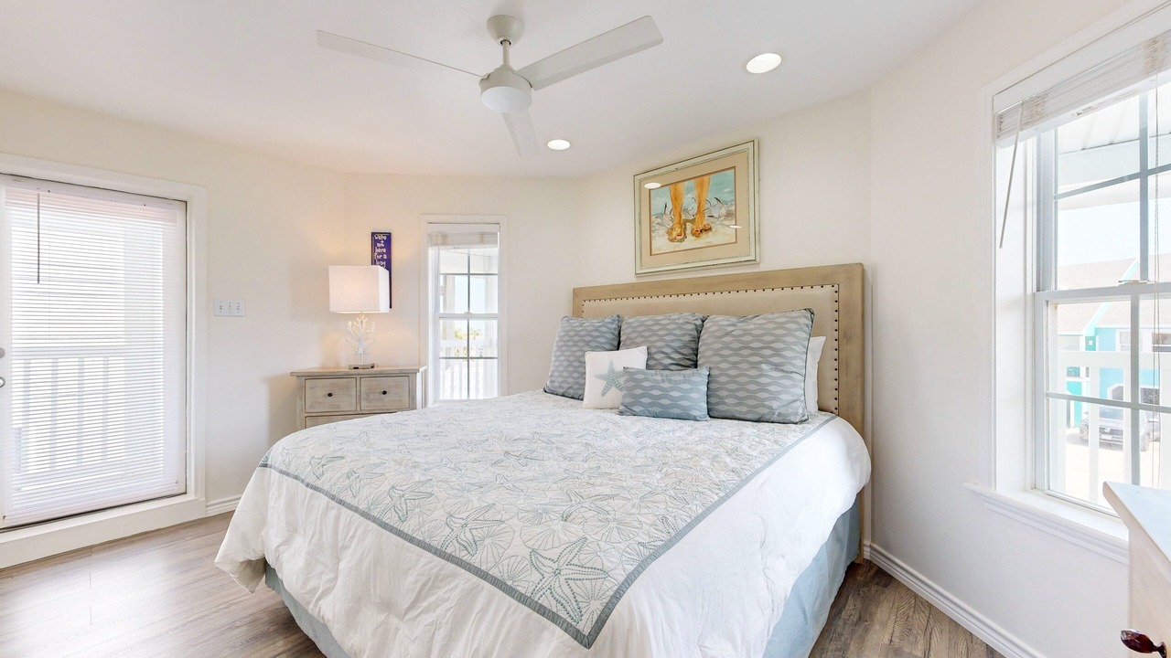 Photo of Bedroom in Sand Point