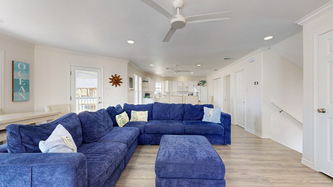 Photo of Livingroom in Sand Point