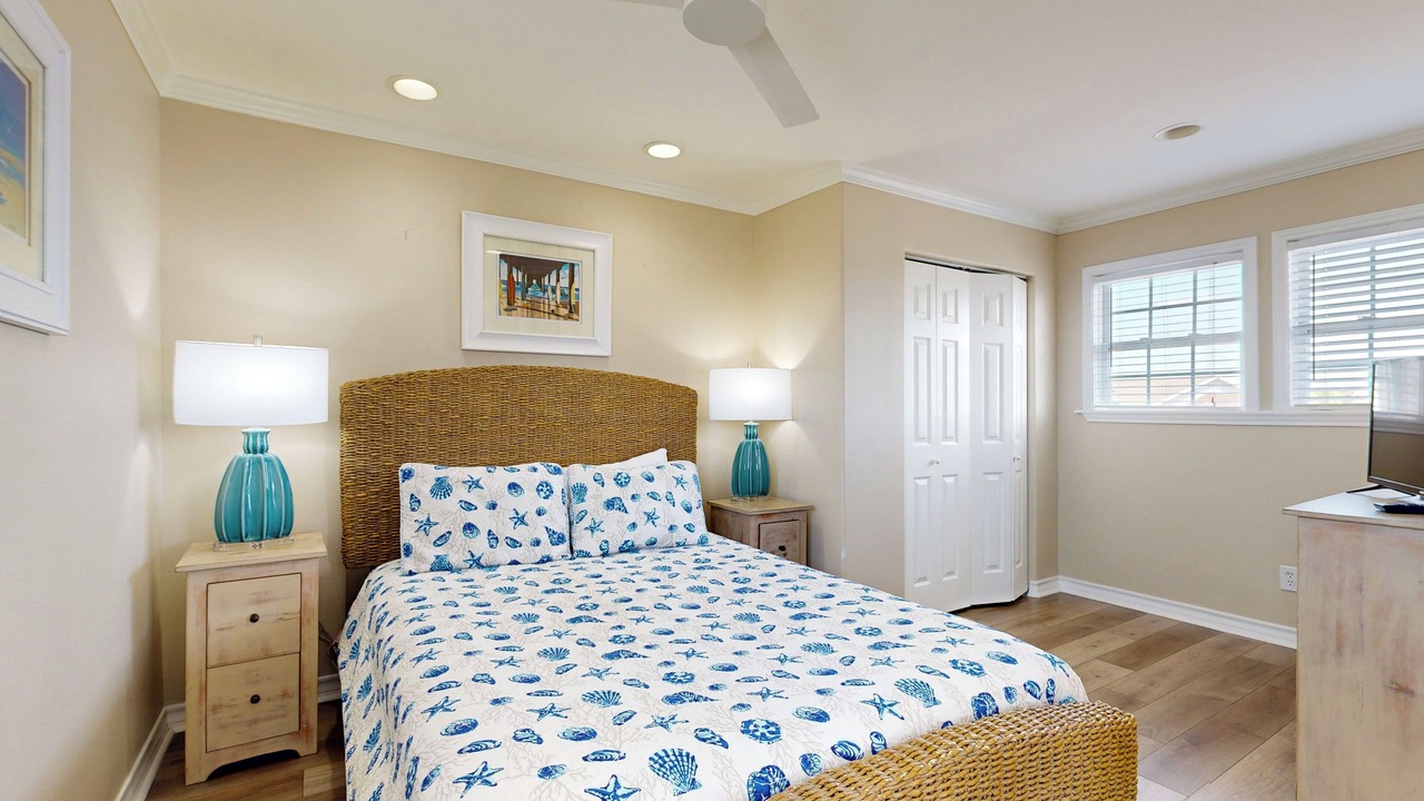 Photo of Bedroom in Sand Point