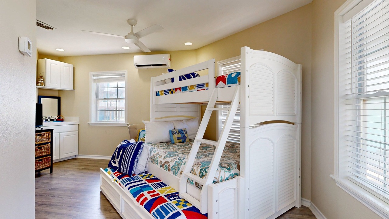 Photo of Bedroom in Sand Point
