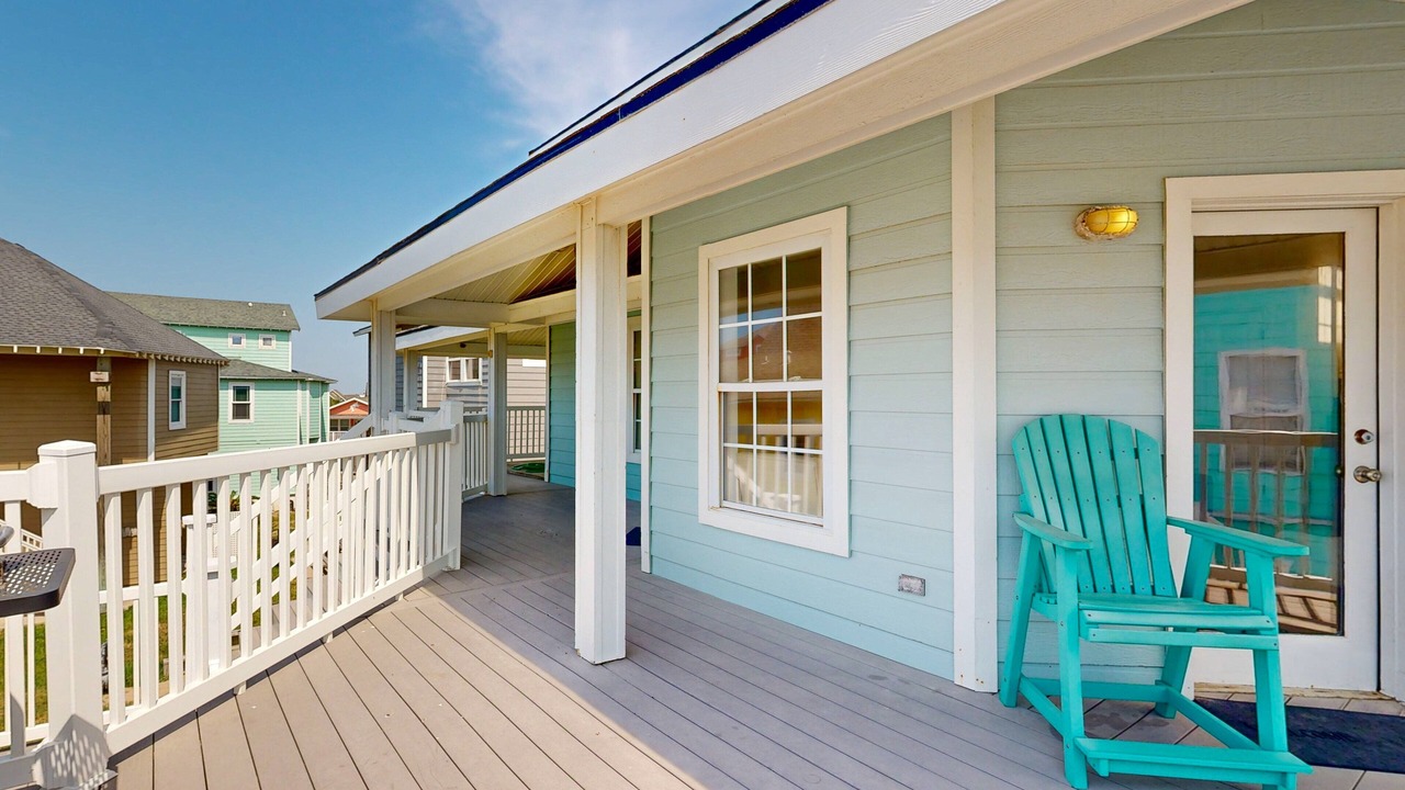 Photo of Patio Balcony in Sand Point