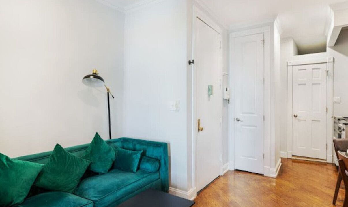 Photo of Livingroom in Ukrainian Village