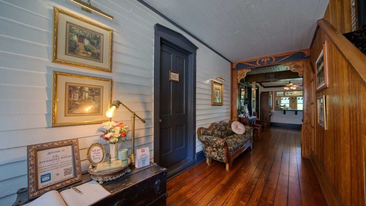 Photo of Others in Eureka Springs Historic District