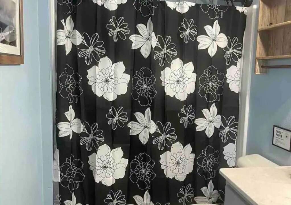 Photo of Bathroom in Eureka Springs