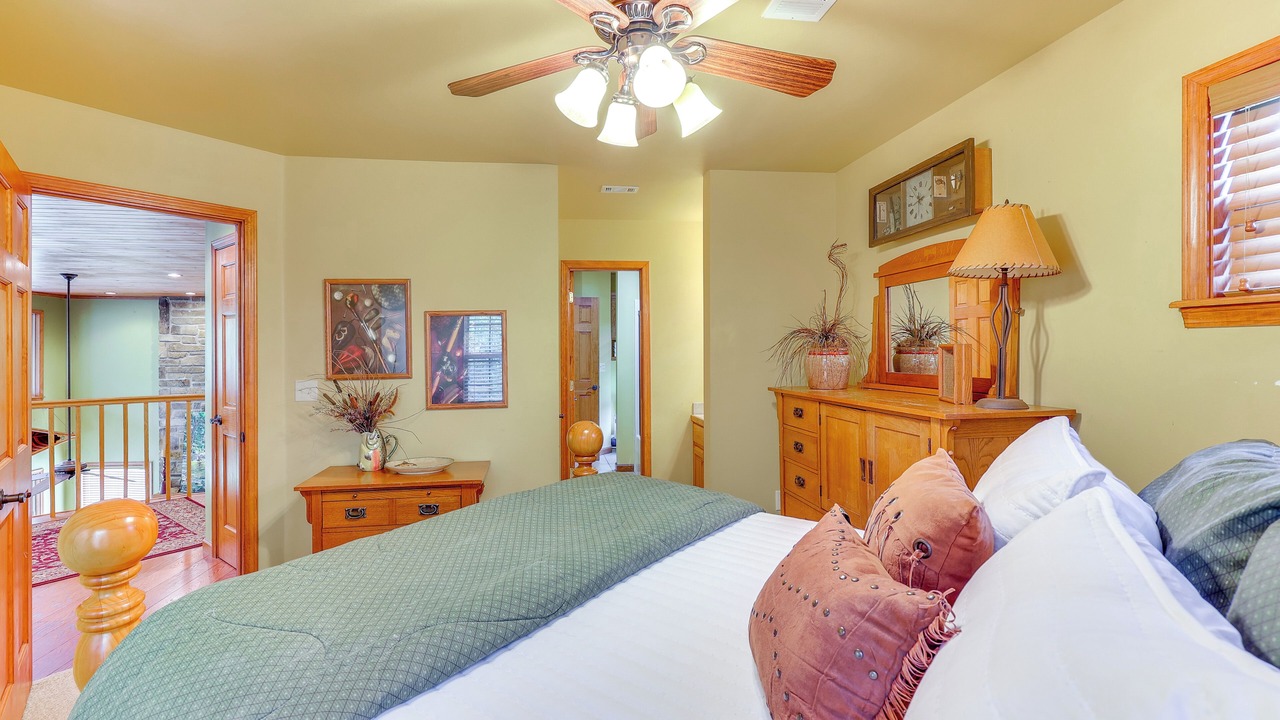 Photo of Bedroom in Caddo Gap