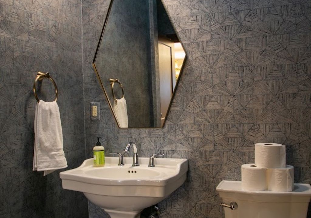 Photo of Bathroom in East Memphis