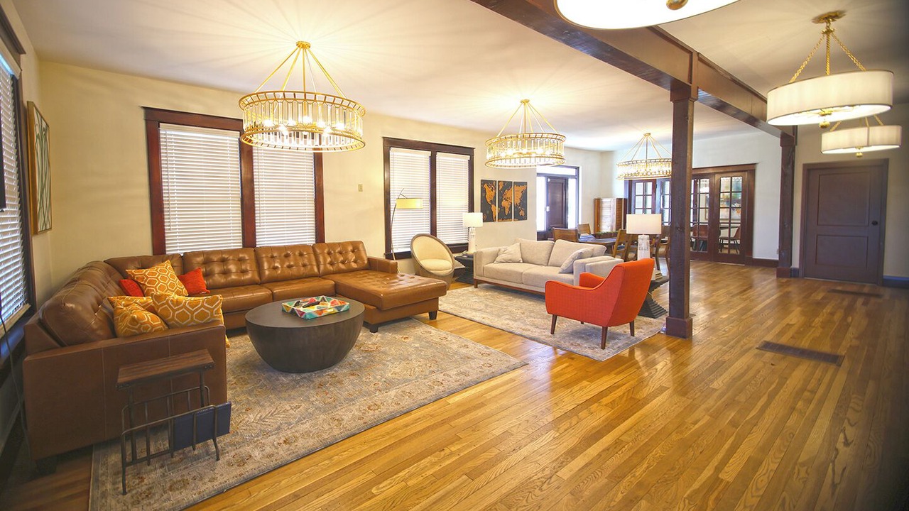 Photo of Livingroom in East Memphis