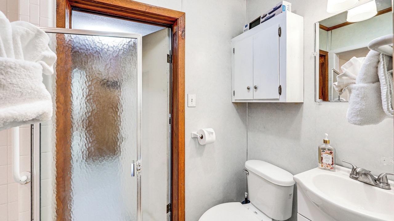 Photo of Bathroom in Mount Ida