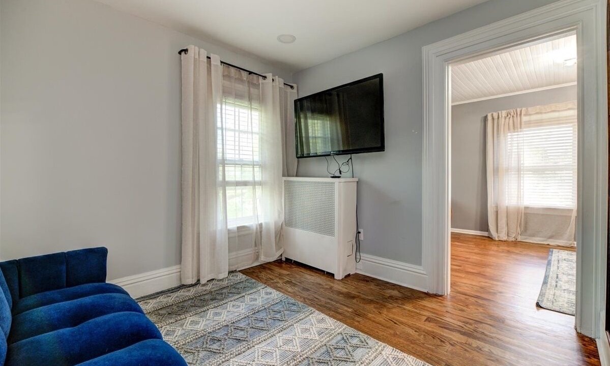 Photo of Bedroom in Orange
