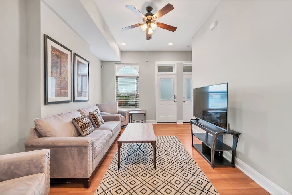 Photo of Livingroom in St. Louis