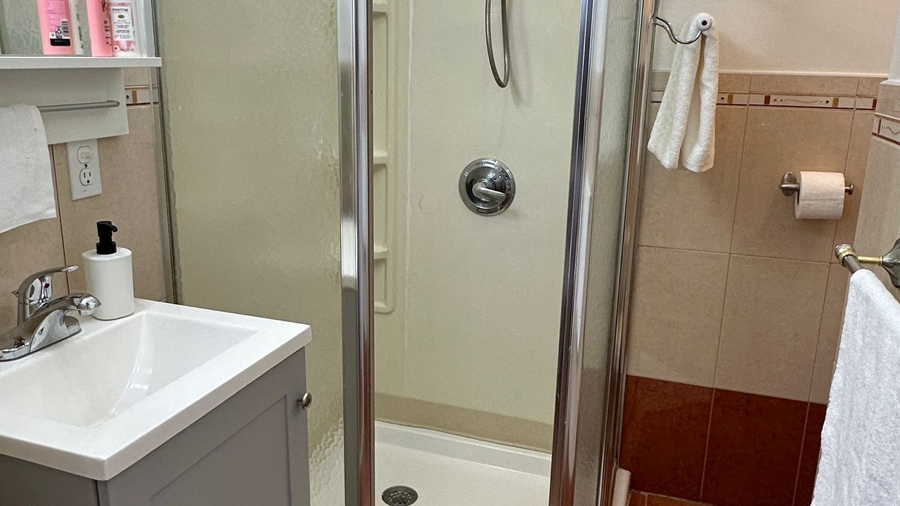 Photo of Bathroom in Elizabeth