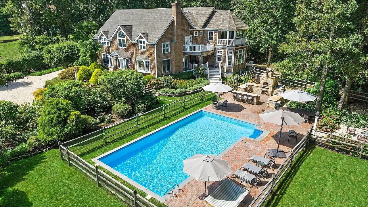 Photo of Outdoor in Water Mill