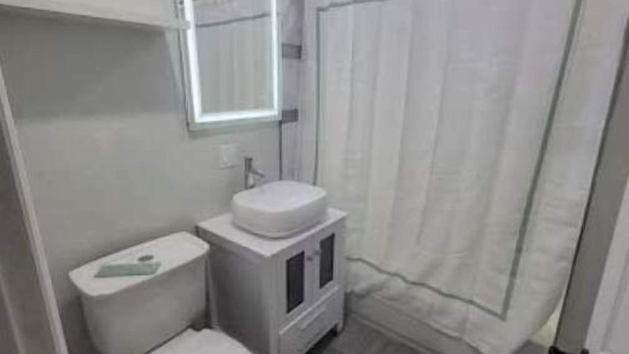 Photo of Bathroom in Newark