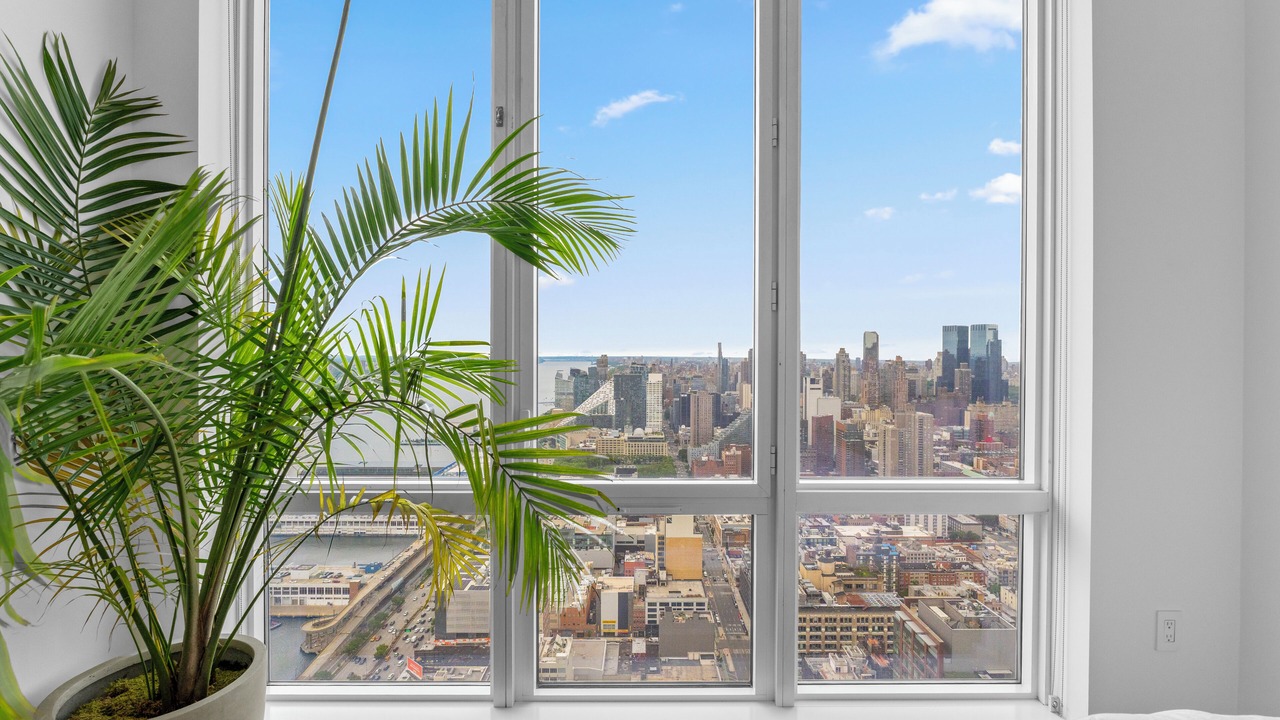 Photo of Others in Hudson Yards