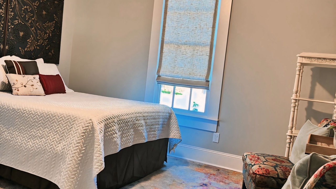 Photo of Bedroom in University District