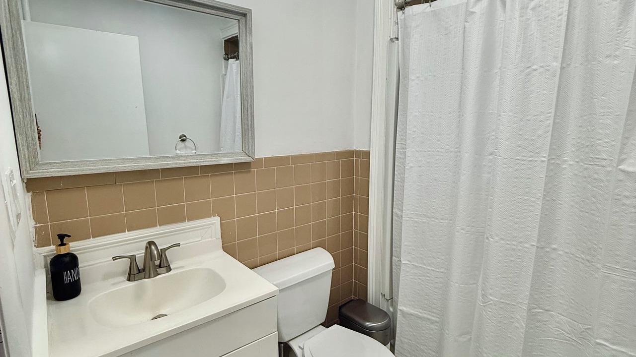 Photo of Bathroom in Bayonne