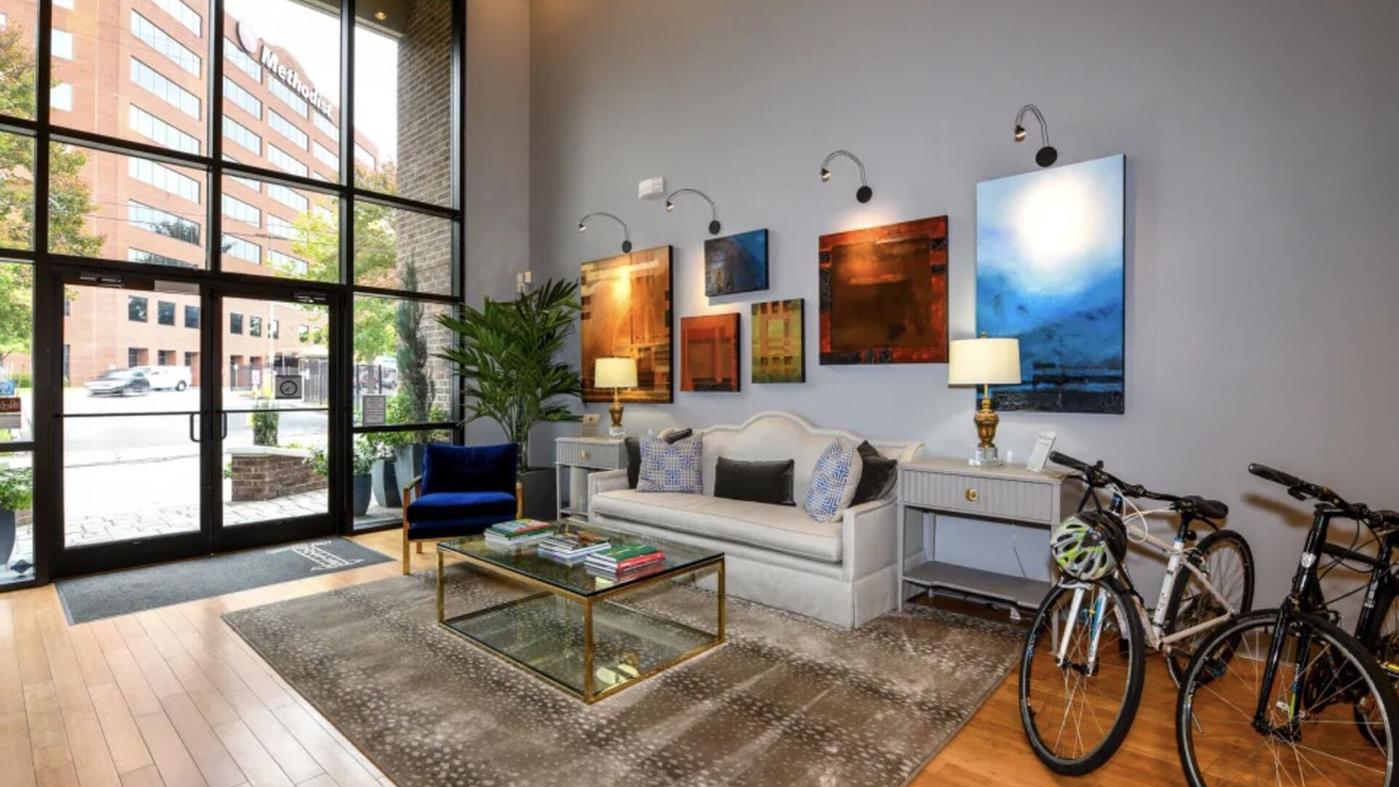 Photo of Livingroom in New Pathways
