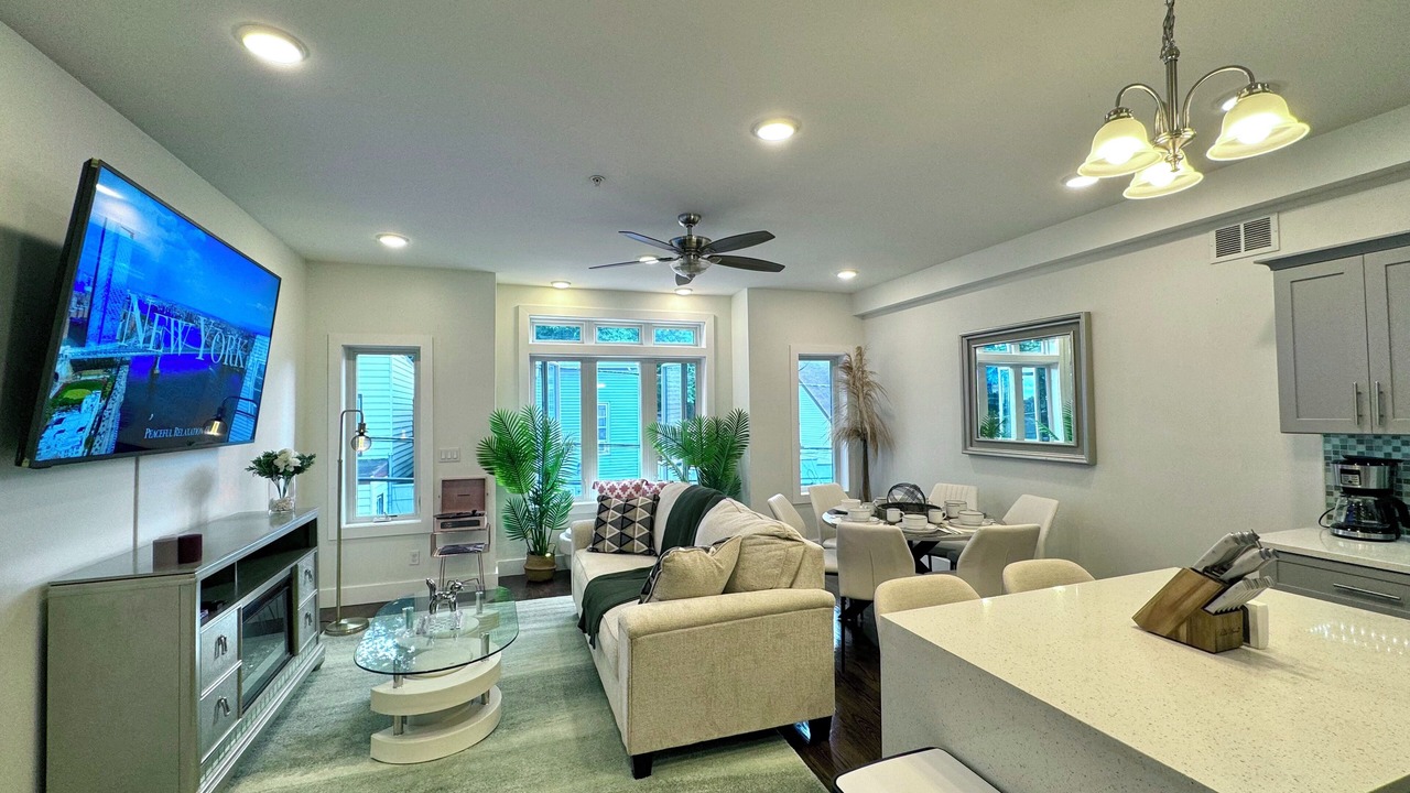 Photo of Livingroom in North Bergen