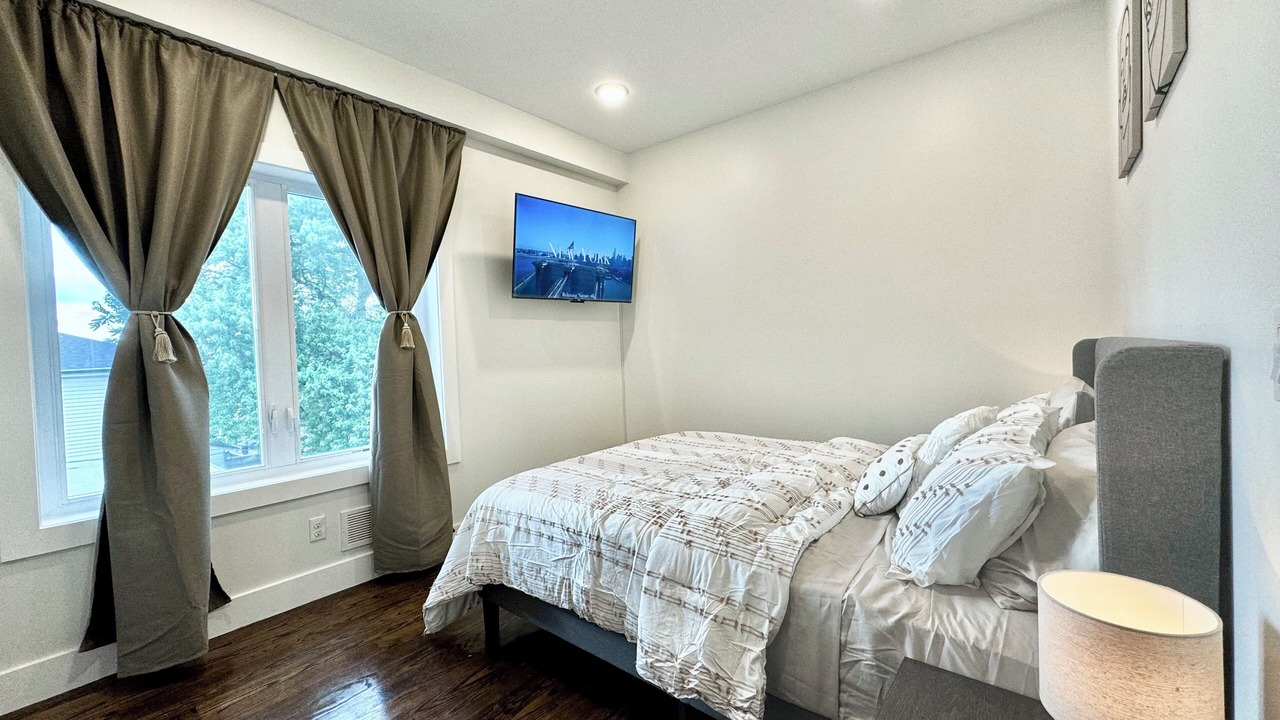 Photo of Bedroom in North Bergen