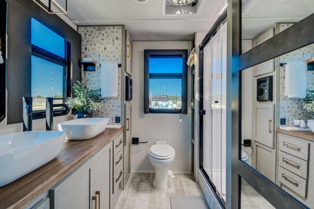 Photo of Bathroom in Olivehill