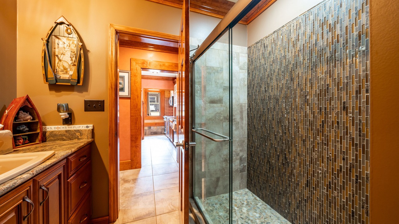 Photo of Bathroom in Royal