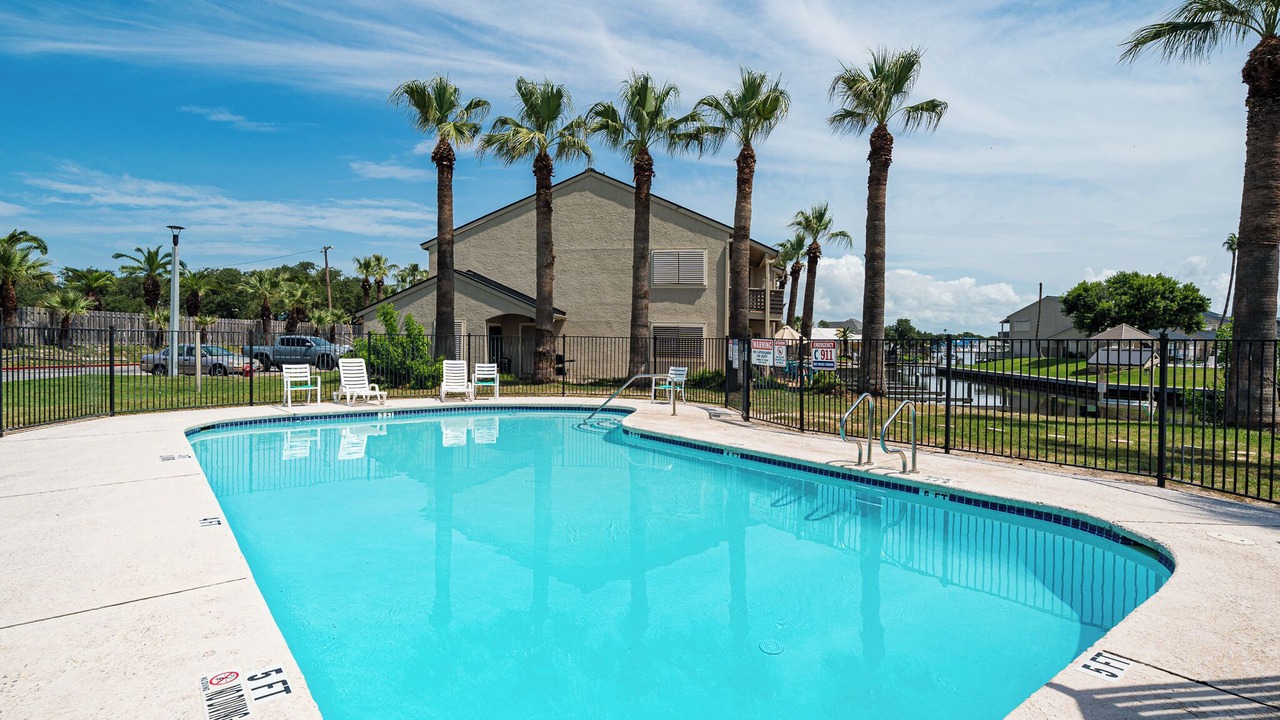 Photo of Outdoor in Harbor Oaks