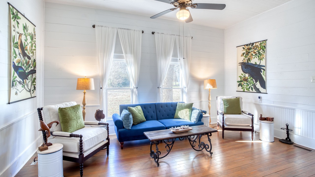 Photo of Livingroom in Waveland