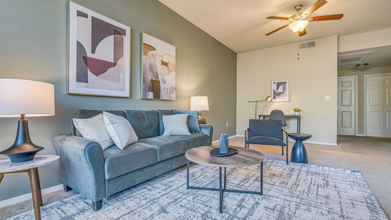 Photo of Livingroom in Germantown