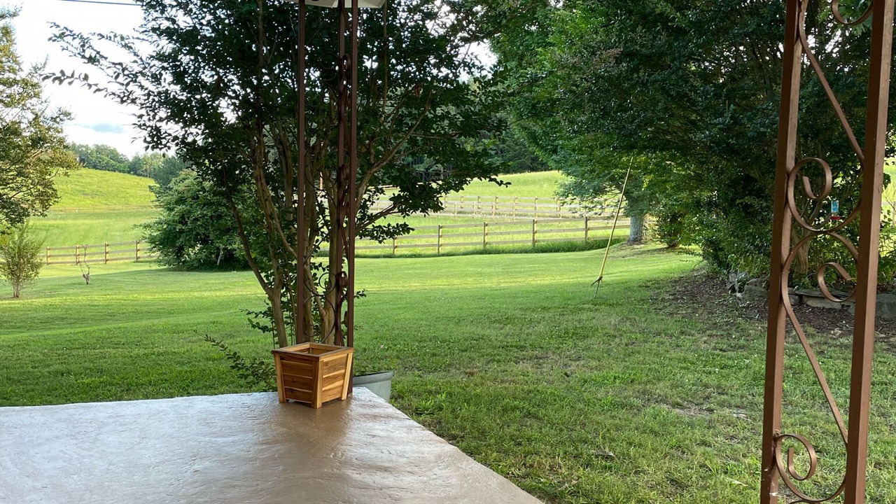 Photo of Outdoor in Mill Spring
