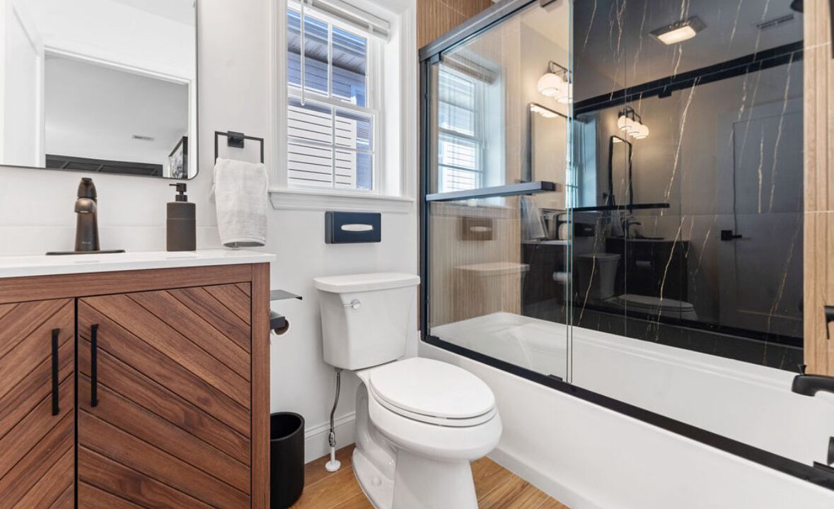 Photo of Bathroom in Weequahic