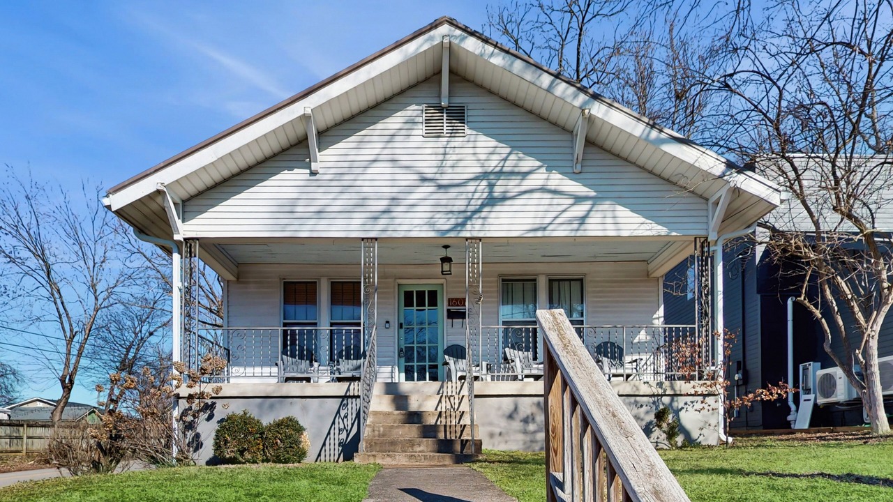 Photo of Outdoor in Shelby Hills