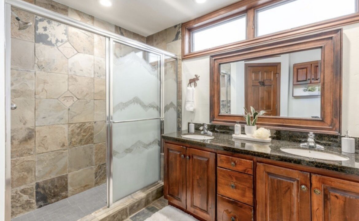 Photo of Bathroom in Bear Hollow Village