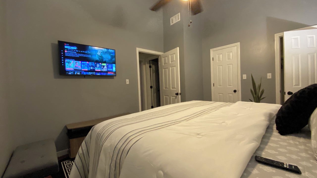 Photo of Bedroom in Tougaloo