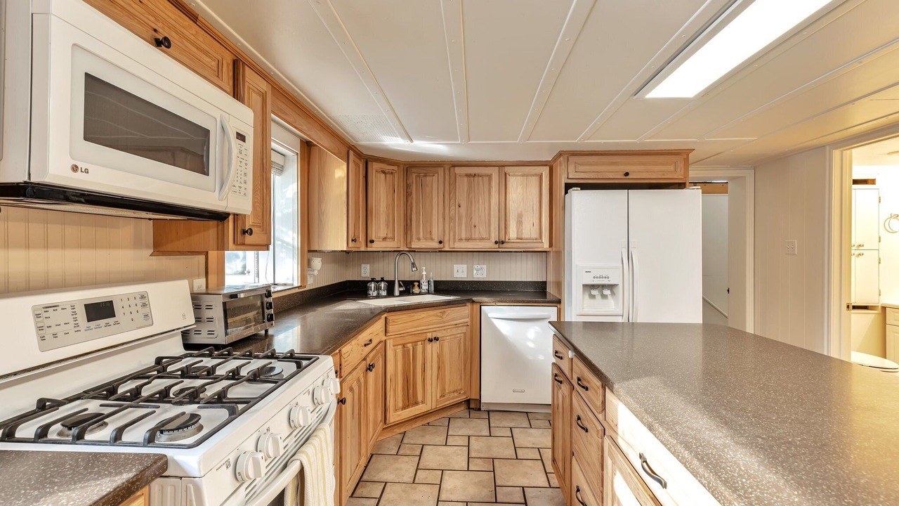 Photo of Kitchen in Canyon Rim