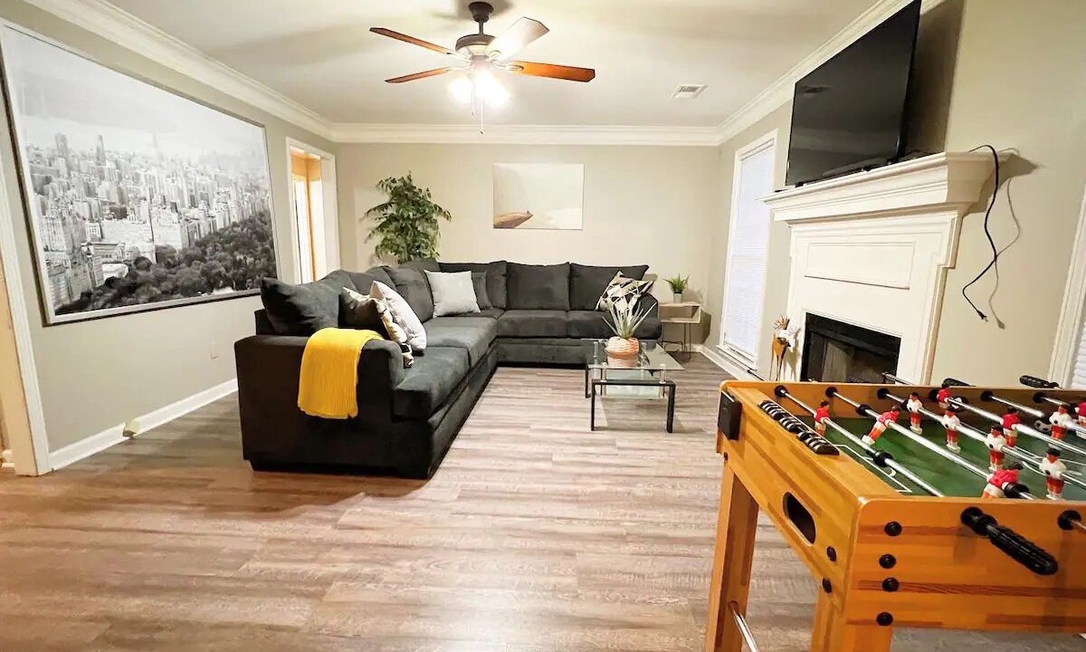 Photo of Livingroom in Walnut Grove